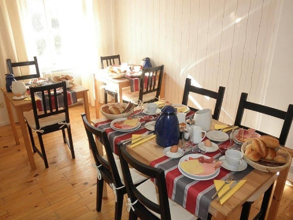 Pension Holzgarten Regensburg Buitenkant foto